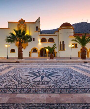 Walking tour of Pothia